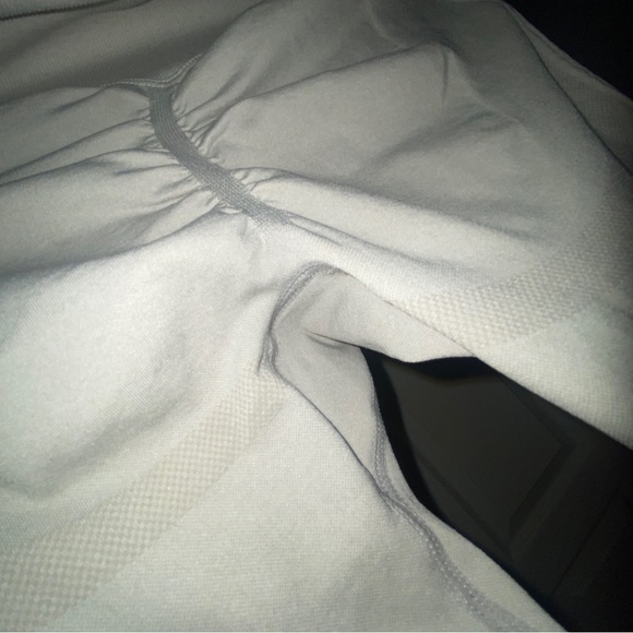 Size large fits to S/m Workout Enhancing Booty Leggings - Picture 3 of 5